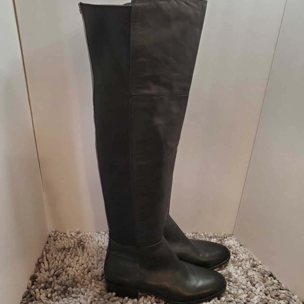 🔥 Michael Kors leather boots